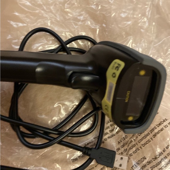 Black USB Barcode Scanner - Picture 3 of 4